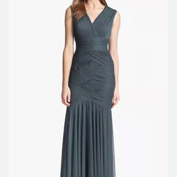 ADRIANNA PAPELL Shirred Mermaid Gown size 14 - Picture 1 of 6